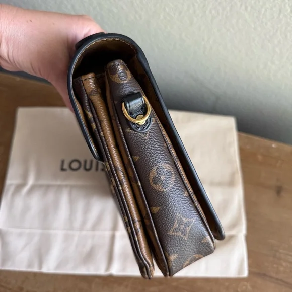 Authentic Louis Vuitton Pochette Metis Reverse Monogram Crossbody Bag - Picture 5 of 14